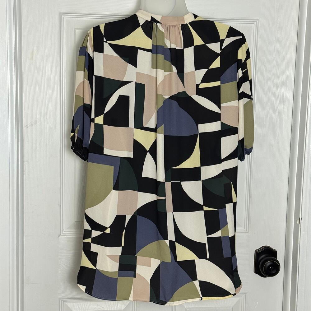 NYDJ Abstract Geometric Tunic Blouse Split Neck Hi Low Career Top Medium - Picture 2 of 11
